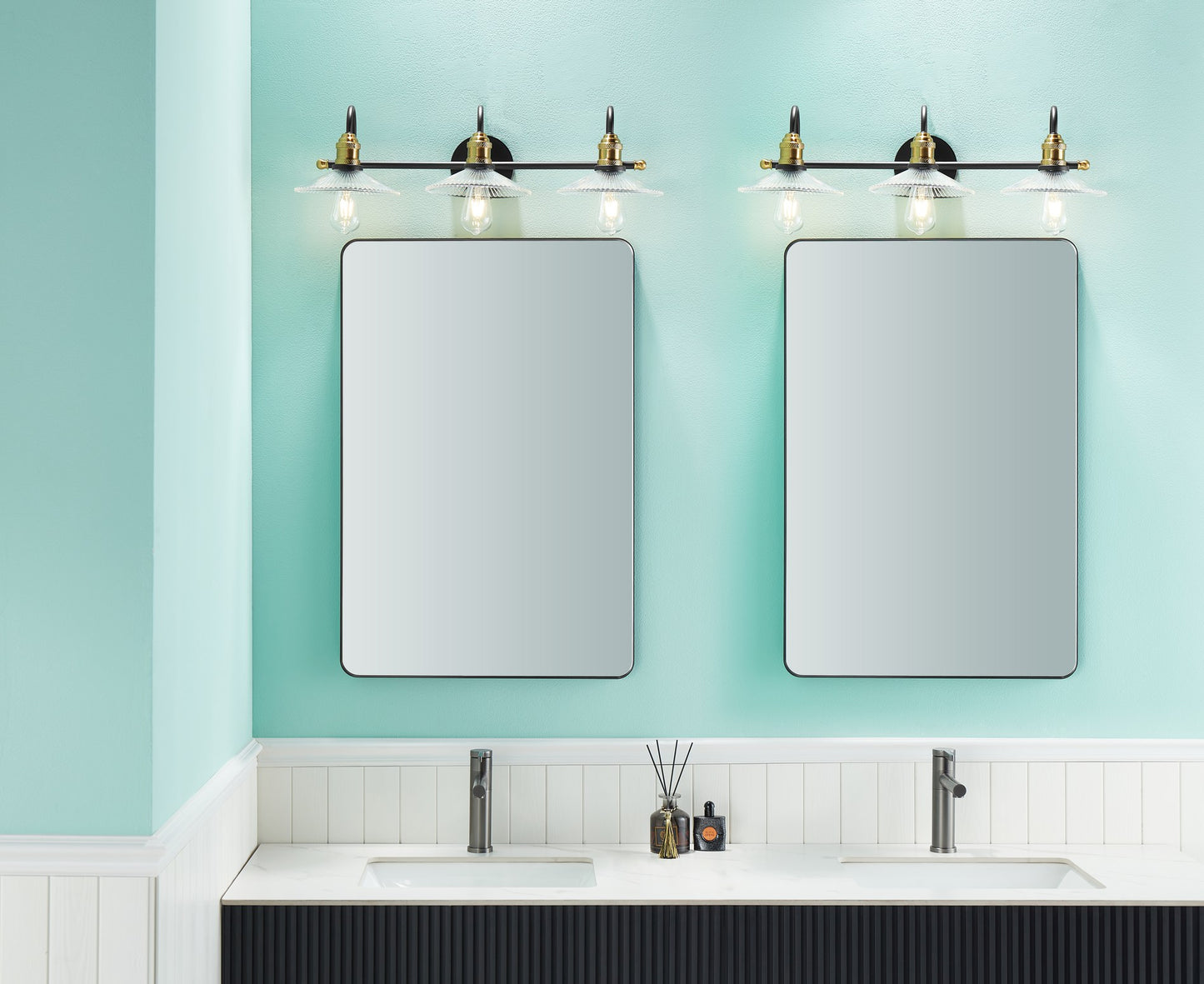 Waterpar® 24-in W x 36-in H Matte Black Alumi Bathroom Mirror with Vanity Light